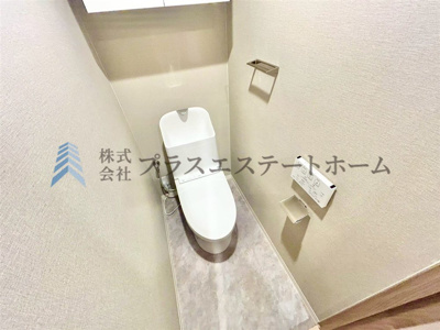 【トイレ】 | ルネ須磨 | 【当社施工事例】綺麗を守る清潔トイレ♪お掃除はサッと一拭きで完了♪少ない水でしっかり洗い流します♪
