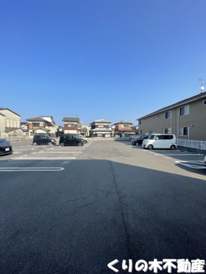 【駐車場】 | LUNAⅡ SAKURAI | カウンターキッチン