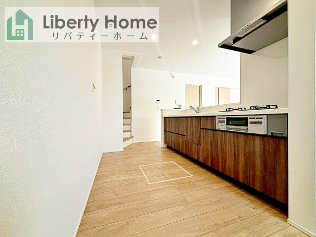 龍ケ崎市久保台2丁目　新築戸建　4号棟のキッチン