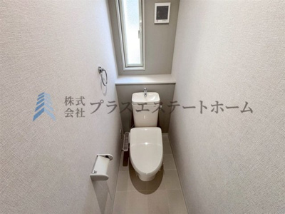 【トイレ】 | 山口町上山口4丁目　戸建 | 温水洗浄機付き暖房便座♪