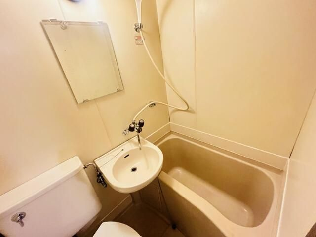 パレ・クレール白山の浴室