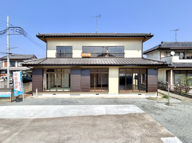 【中古戸建】太田市由良町の外観|■外観｜庭付き一戸建てならお子様やペットが走り回っても大丈夫！伸び伸びと遊び、過ごすことができます♪広い敷地でBBQやDIYも可能です！
