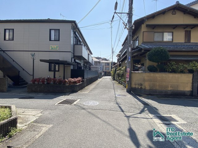 上賀茂朝露ケ原町 土地の前面道路含む現地写真