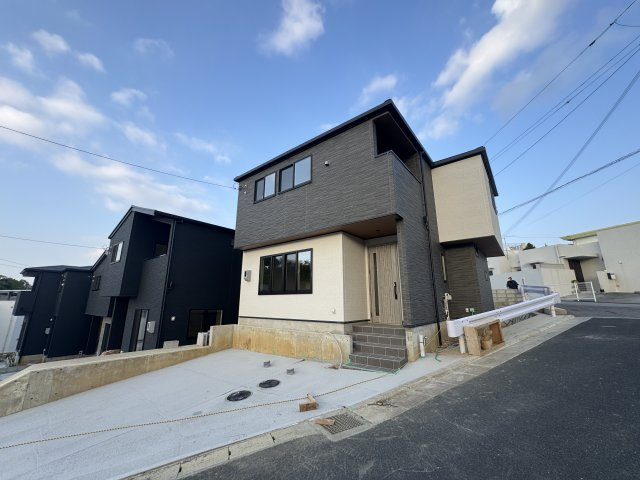 沖縄市登川（全5棟）5号棟の外観|5号棟　並列駐車2台可♪
