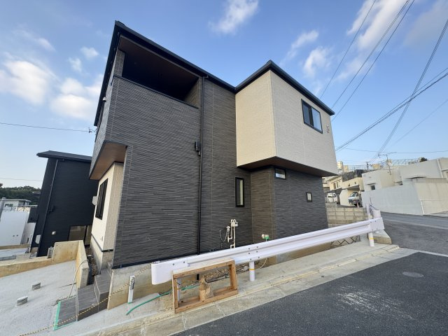 沖縄市登川（全5棟）5号棟の外観|5号棟　並列駐車2台可♪