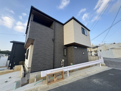 【外観】 | 沖縄市登川（全5棟）5号棟 | 5号棟　並列駐車2台可♪
