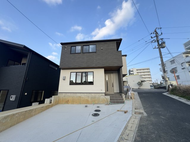 沖縄市登川（全5棟）5号棟の外観|5号棟　並列駐車2台可♪