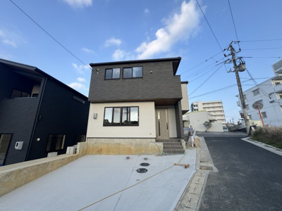 【外観】 | 沖縄市登川（全5棟）5号棟 | 5号棟　並列駐車2台可♪