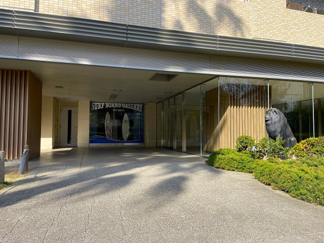 【エントランス】 | □■ライオンズ茅ヶ崎ザ・アイランズ Ⅰ街区■□ | 共用施設ではフィットネススタジオ、キッズルーム、カフェラウンジ、サーフボード置場などがあります！