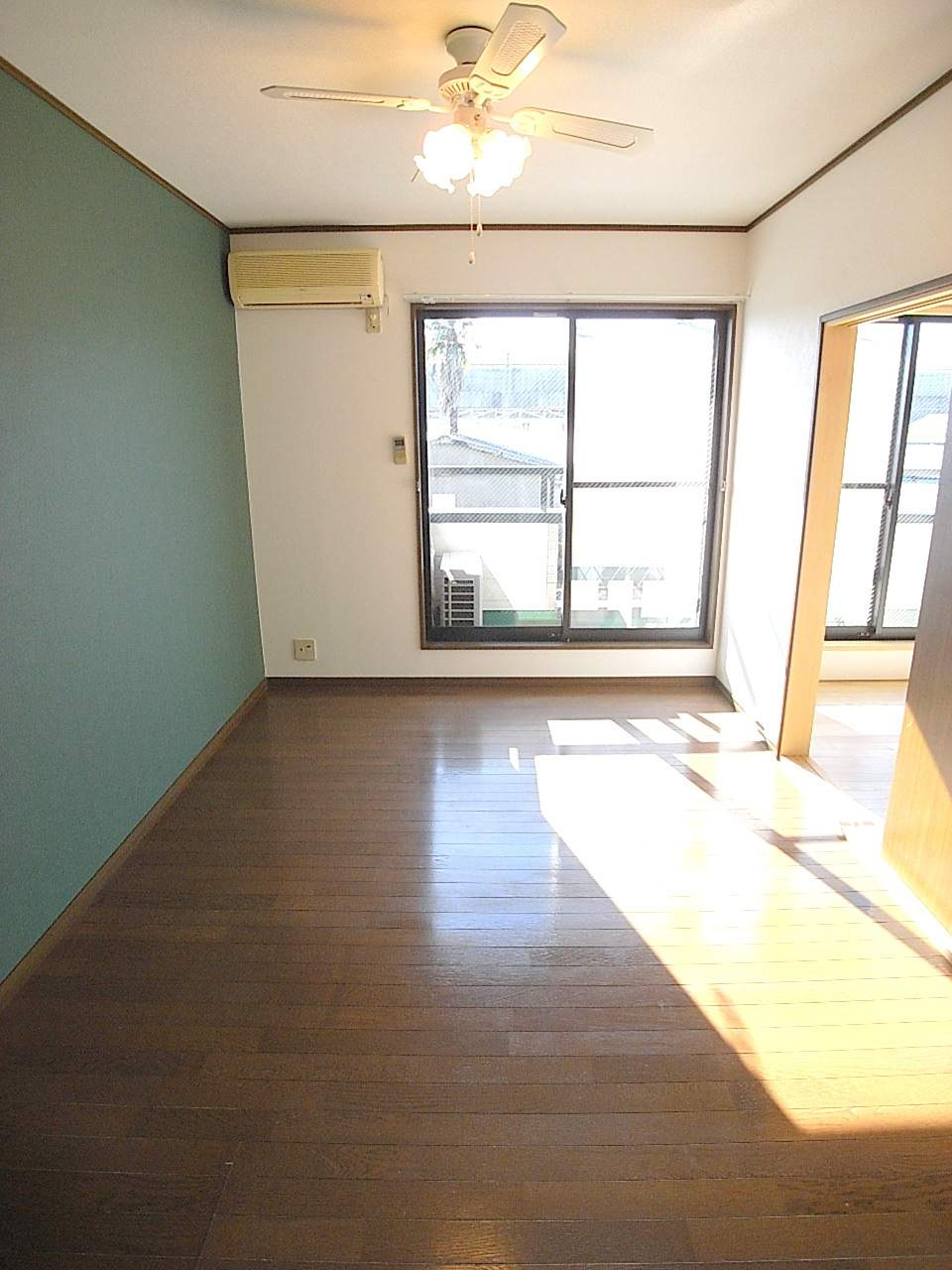 ルミエール小山の居間・リビング|東側洋室※同間取りの別のお部屋のお写真です