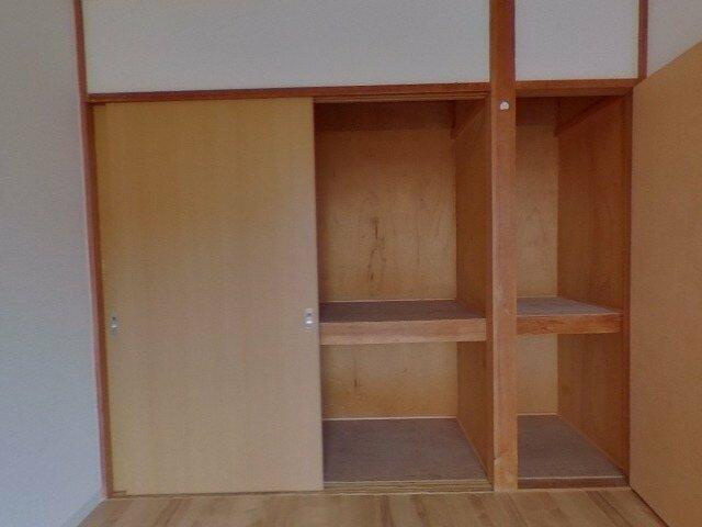 ＤＫ側洋室収納