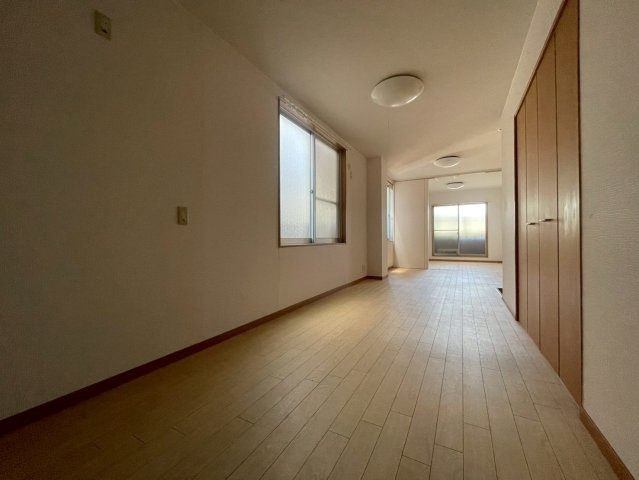 【居間・リビング】