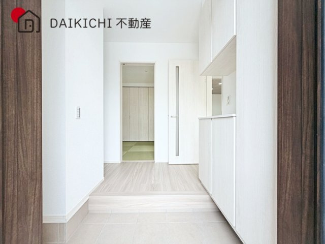 【玄関】 | 鴻巣市松原3丁目　新築戸建　全9棟　5号棟