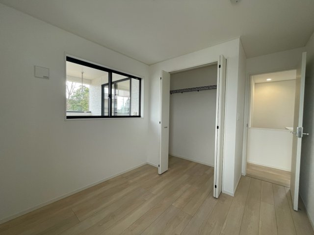 【洋室】 | 亀山市羽若町《4号棟》
