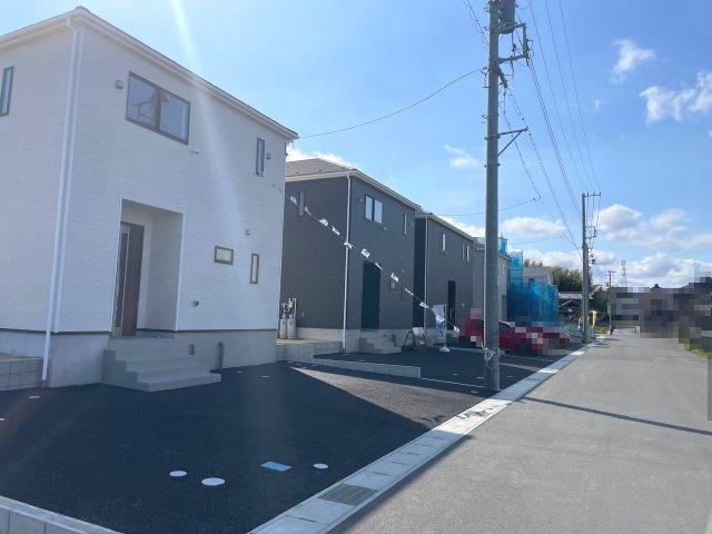 【前面道路含む現地写真】 | 亀山市羽若町《4号棟》