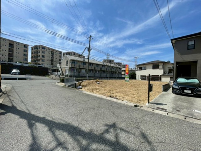 【前面道路含む現地写真】 | 売土地　神戸市西区今寺 | 敷地広々70坪！！　平屋建築出来ます！！　車庫並列3台スペース可能！！　