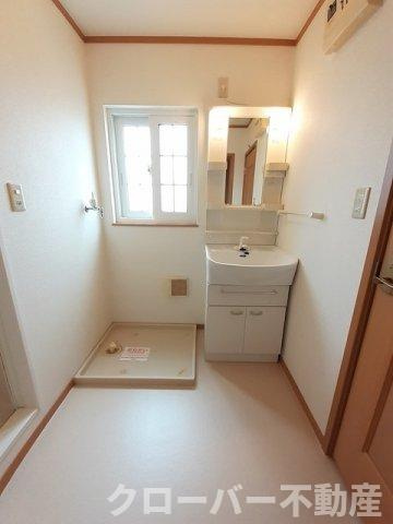 ヴィラ　エンゼルＣの洗面所
