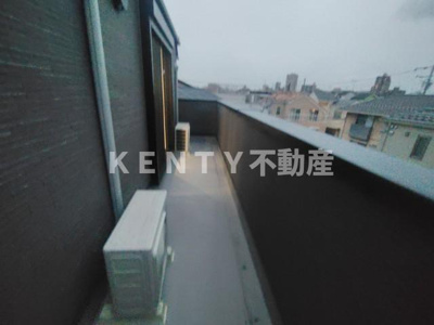 【バルコニー】 | ＷｏｏｄＣｒｅｓｔ大井Ｒｅｓｉｄｅｎｃｅ | 落ち着いた時間を過ごせるバルコニーです