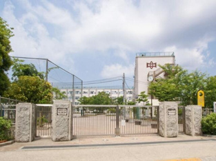 足立区立　第十四中学校まで798m