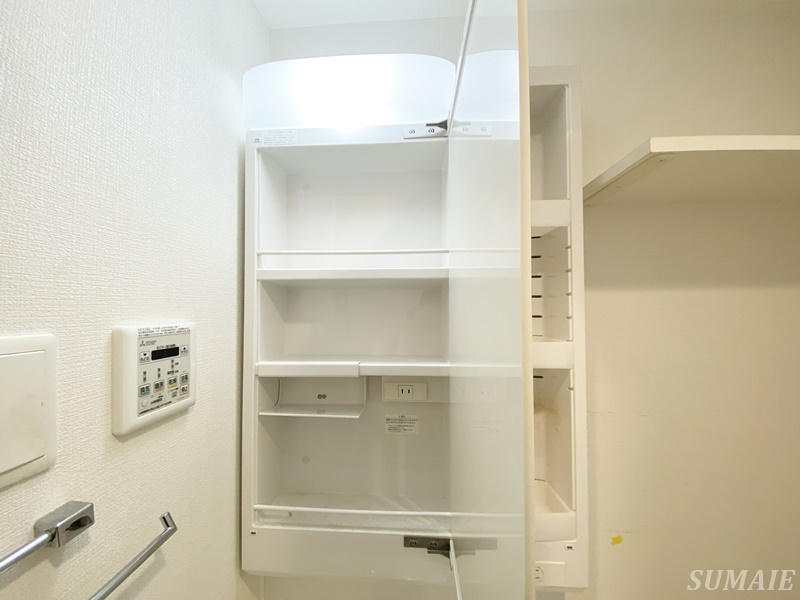 S-RESIDENCE王子eastの収納|鏡裏収納です☆