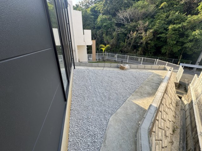 【庭】 | 沖縄市登川（全5棟）1号棟 | 1号棟　お庭付き♪