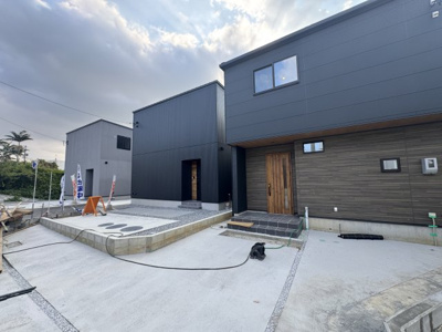 【外観】 | 沖縄市登川（全5棟）1号棟 | 1号棟　駐車2台可♪