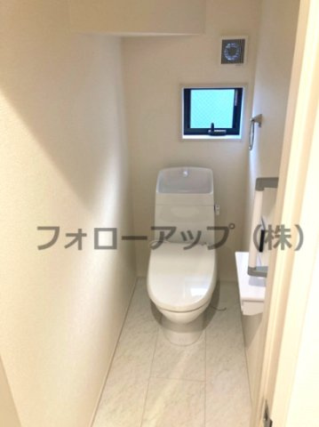 リーブルガーデン神戸市垂水区旭が丘のトイレ|落ち着いた色調のトイレです