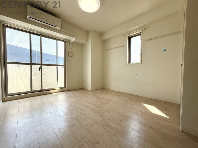 2面採光の明るいリビングです♪