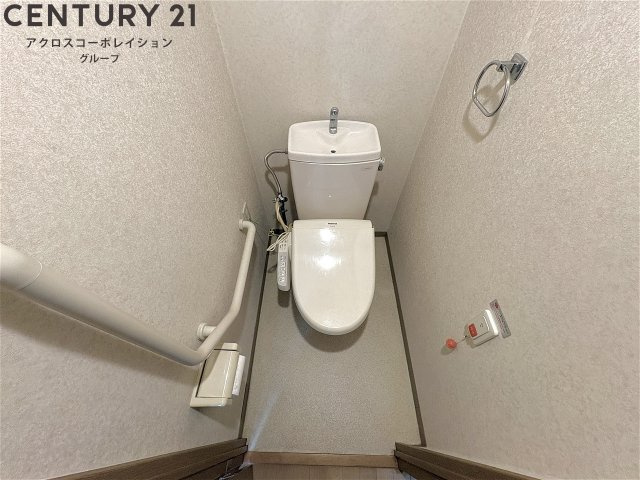 ゆったり落ち着けるトイレです♪