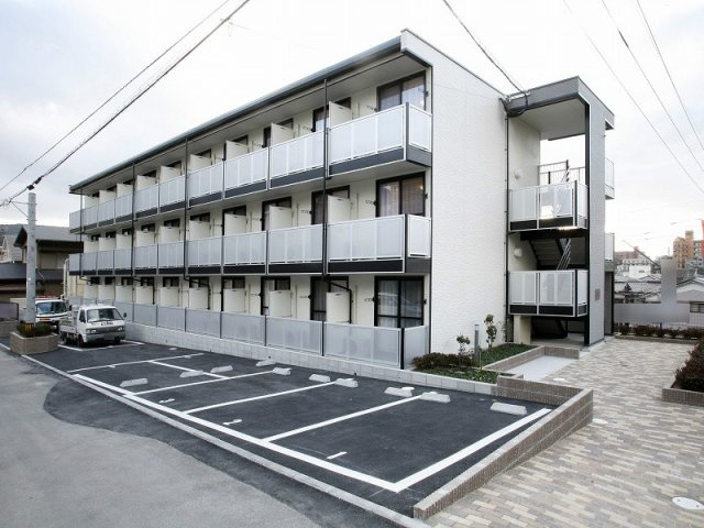 レオパレスリベロ黒崎の外観
