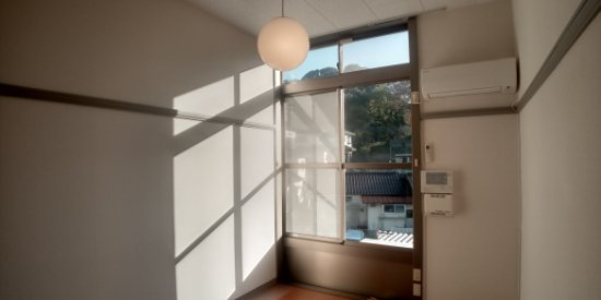 レオパレスフカサカの居間・リビング|設備・使用は号室により異なる為、現況を優先いたします。