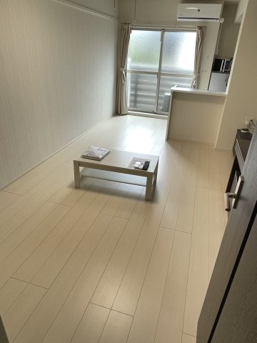 ミランダアザレアの居間・リビング