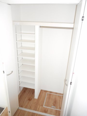 マリポーサの収納