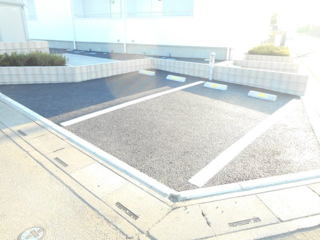 マリポーサの駐車場