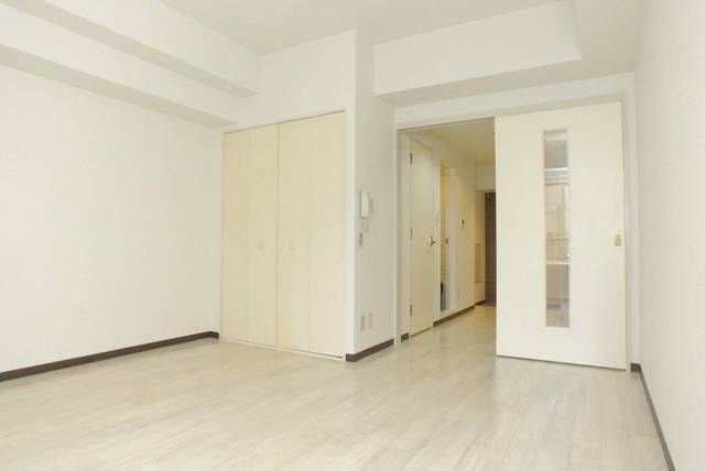 メゾン・ド・ヴィレ駒形の居間・リビング