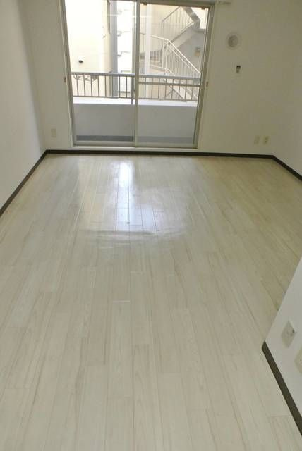 メゾン・ド・ヴィレ駒形の居間・リビング