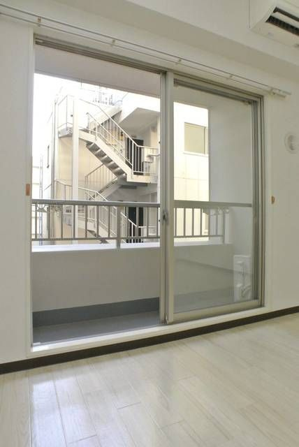 メゾン・ド・ヴィレ駒形のバルコニー