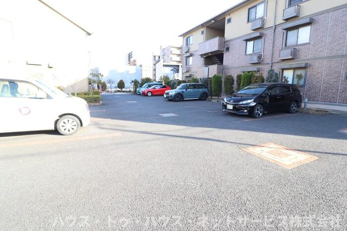 セントラルパークハイツ　Ａ・Ｂの駐車場