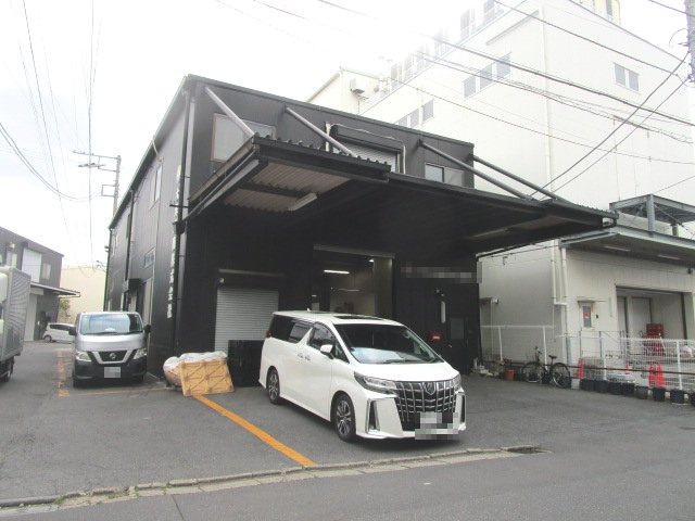 板橋区新河岸１丁目の倉庫