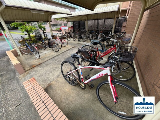 ◆ライオンズマンション引山◆3LDK南向き住戸！の駐輪場|駐輪場は屋根付きです。