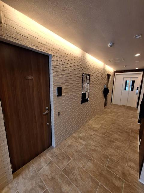 ワイズ橘公園のロビー