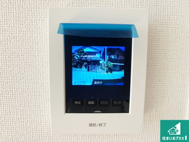 加古川市米田町平津　第1期　新築一戸建ての防犯設備|カラーモニターインターホン！声だけでなく来訪者の姿や顔がモニターで確認できるので、小さなお子様がいらっしゃるご家庭でも安心できます！