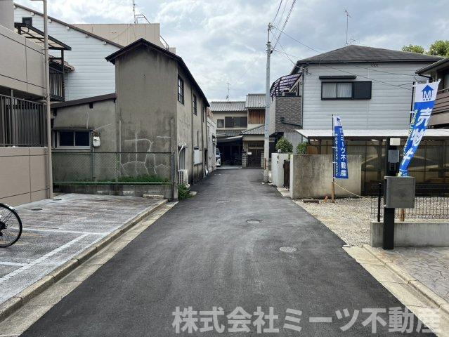 高井田元町1丁目　新築戸建の前面道路含む現地写真