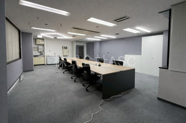 はまやビル 店舗・事務所の内装