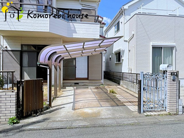桶川市末広　中古戸建の駐車場|車をお持ちの方に嬉しい駐車場付きの物件です