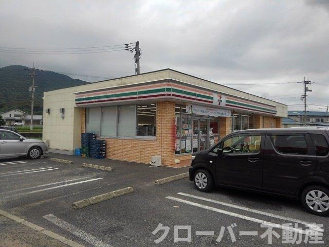 シュティル　ピアッツァ・Ｋの周辺|セブンイレブン三豊豊中町店まで900m