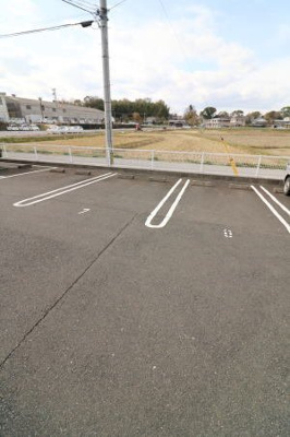 【駐車場】 | ヴィクトワール四日市Ｂ