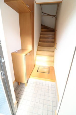 【玄関】 | ヴィクトワール四日市Ｂ