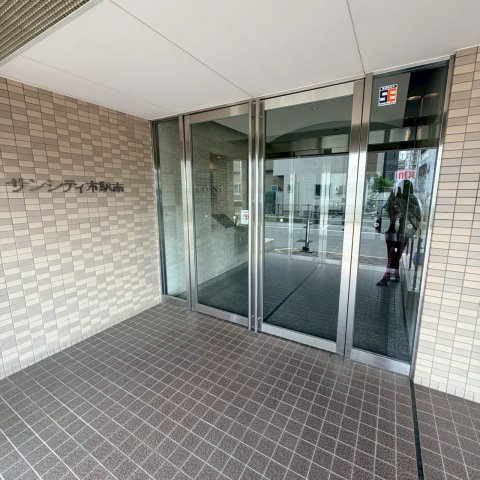 ☆選べる家具プレゼント☆サンシティ市駅南のエントランス