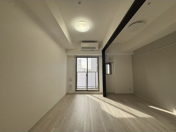 エステムコート名古屋新栄Ⅳネストの居間・リビング